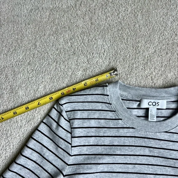COS CLEAN CUT REGULAR LONG-SLEEVED T-SHIRT, grey/striped, size S - Picture 6 of 8
